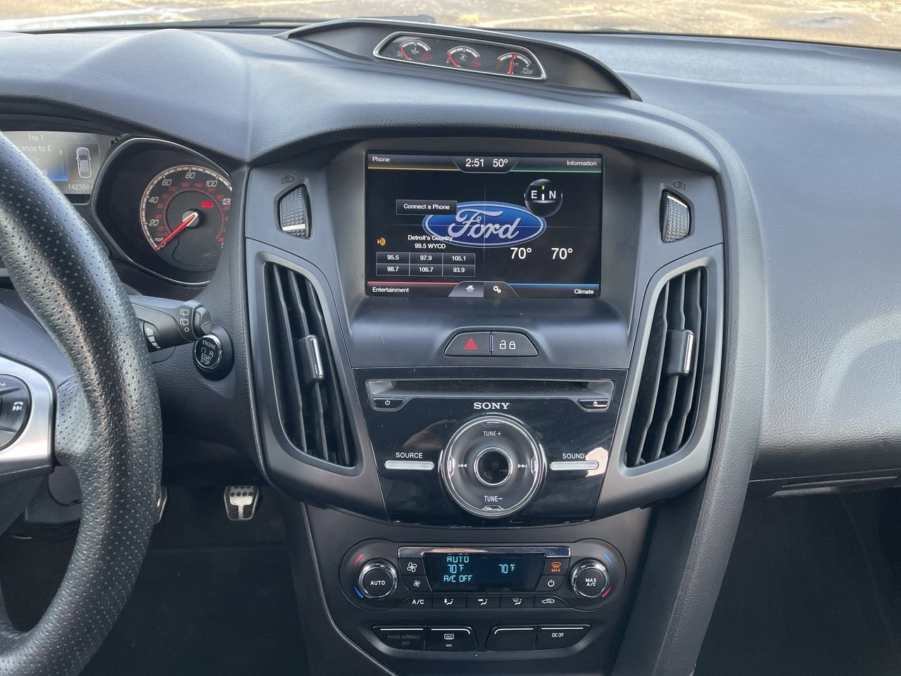 Thumbnail: 2014 Ford Focus - 13