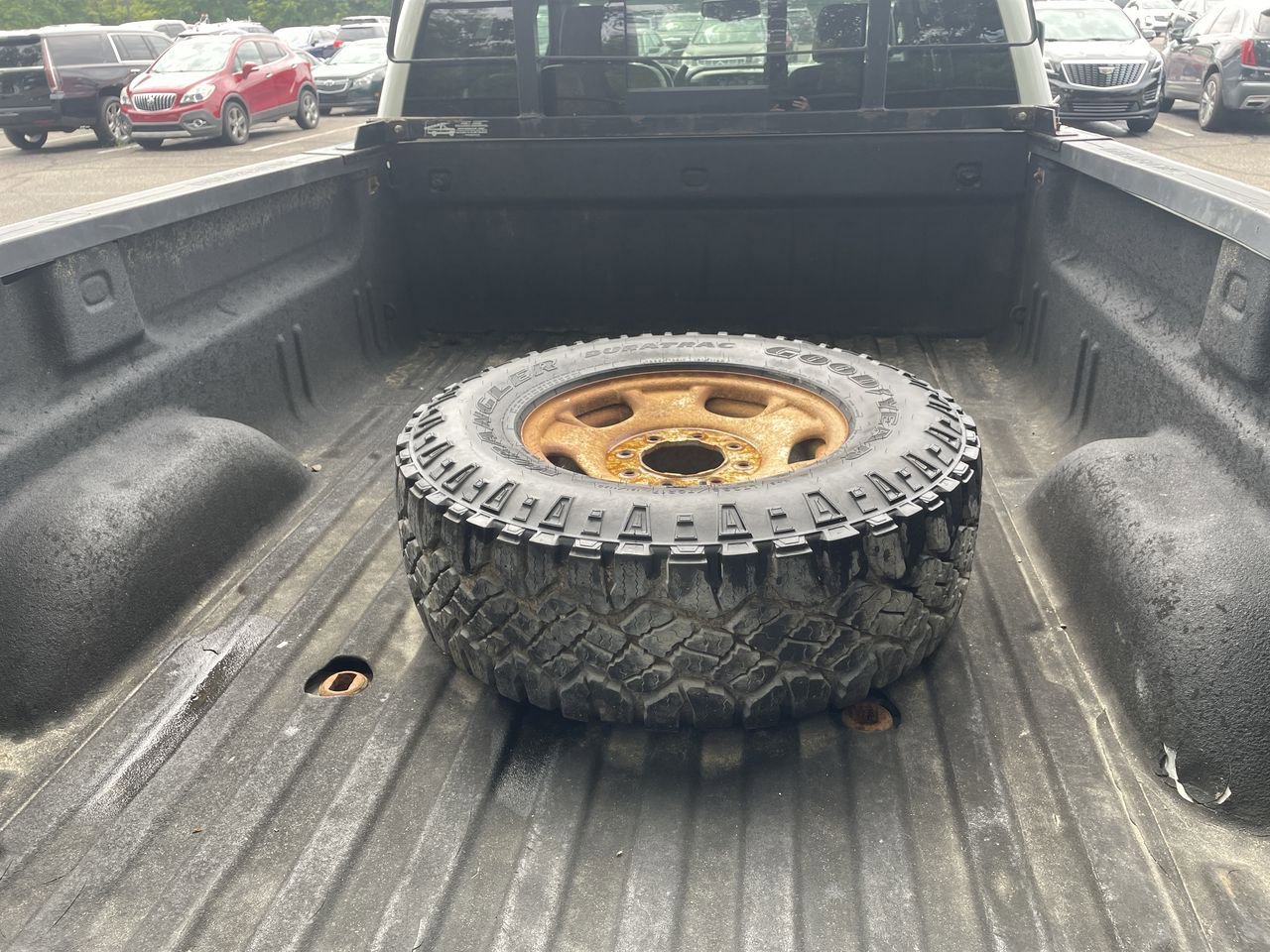 Thumbnail: 2019 Chevrolet Silverado 2500 - 17
