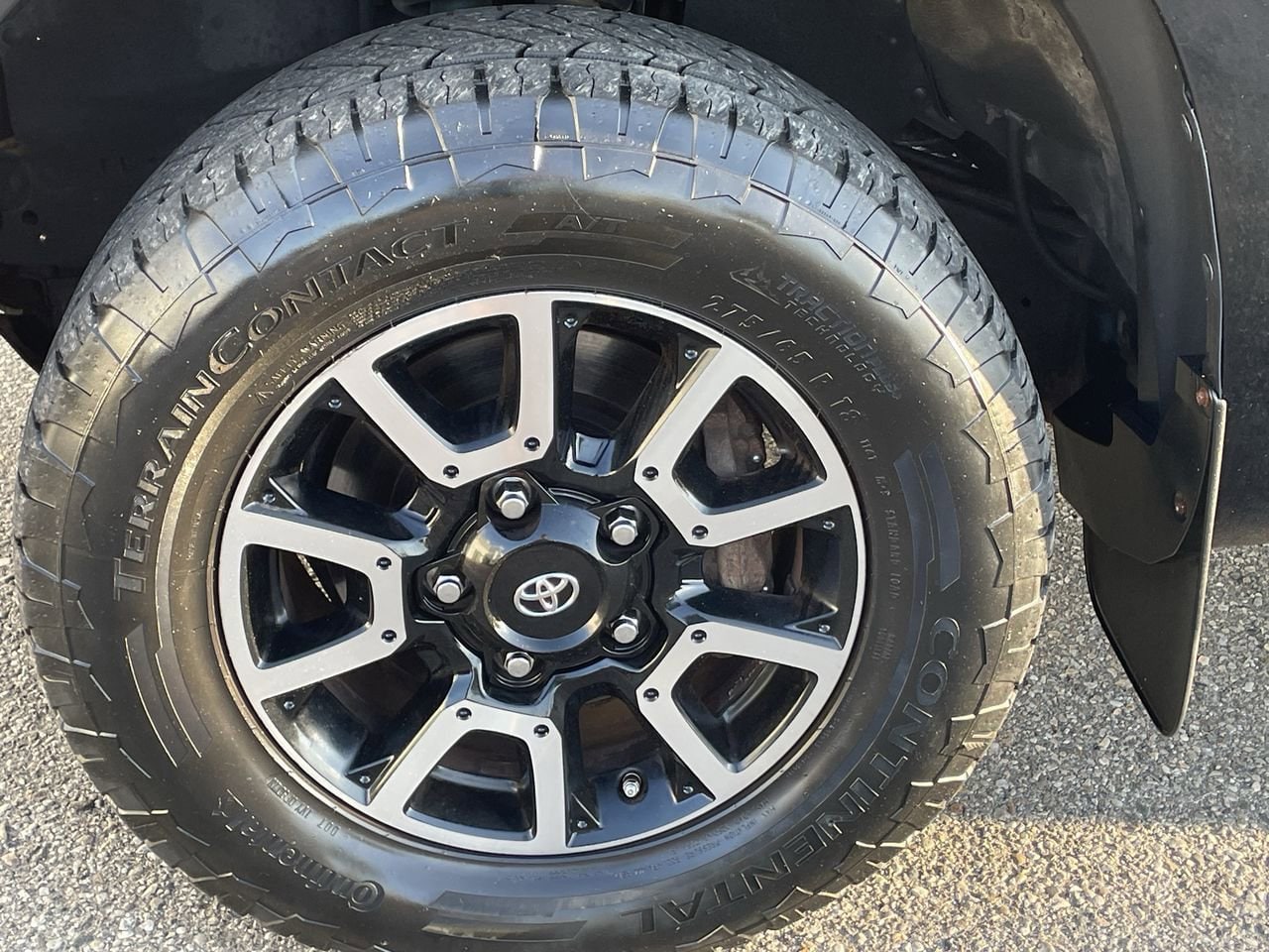 Thumbnail: 2017 Toyota Tundra - 35