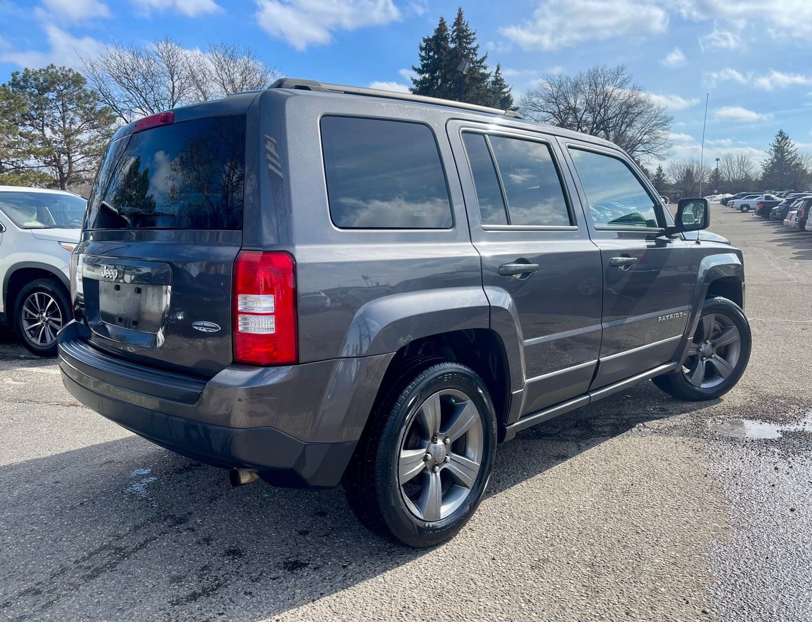 Thumbnail: 2015 Jeep Patriot - 3