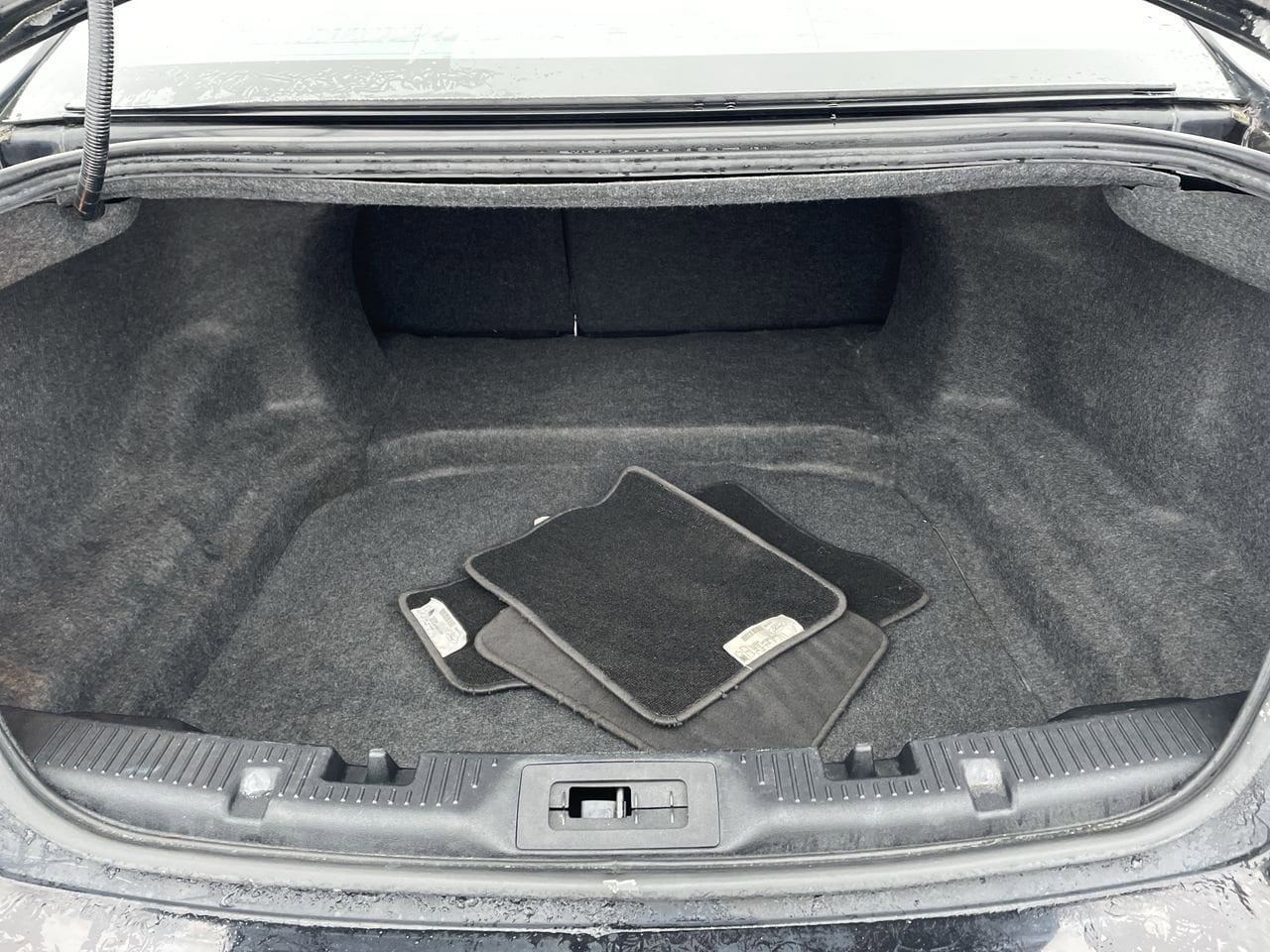 Thumbnail: 2017 Ford Taurus - 17