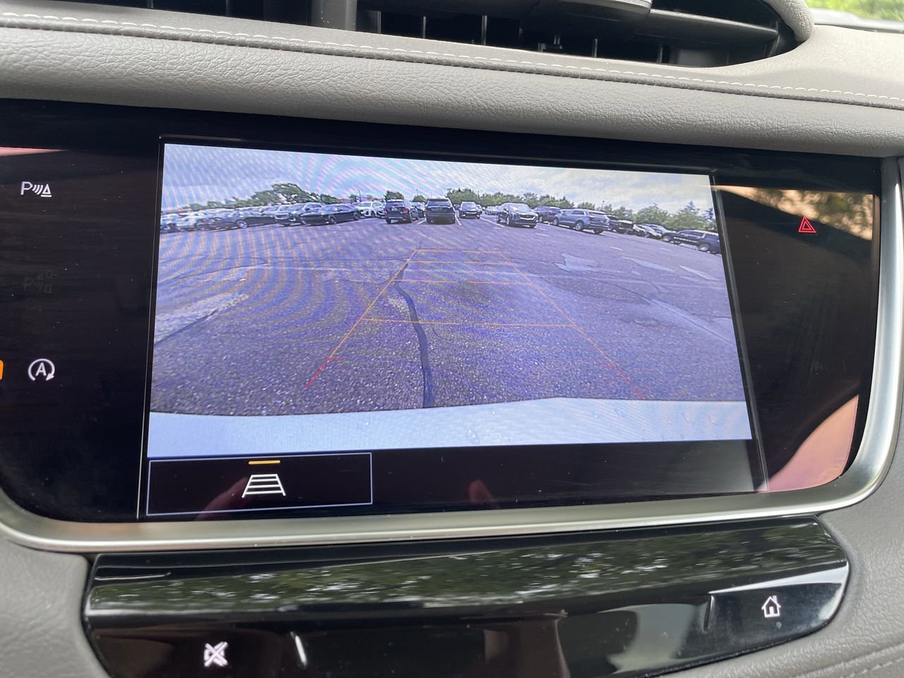 Thumbnail: 2023 Cadillac XT5 - 28