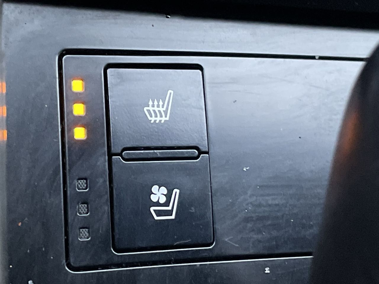 Thumbnail: 2014 Lexus IS - 22