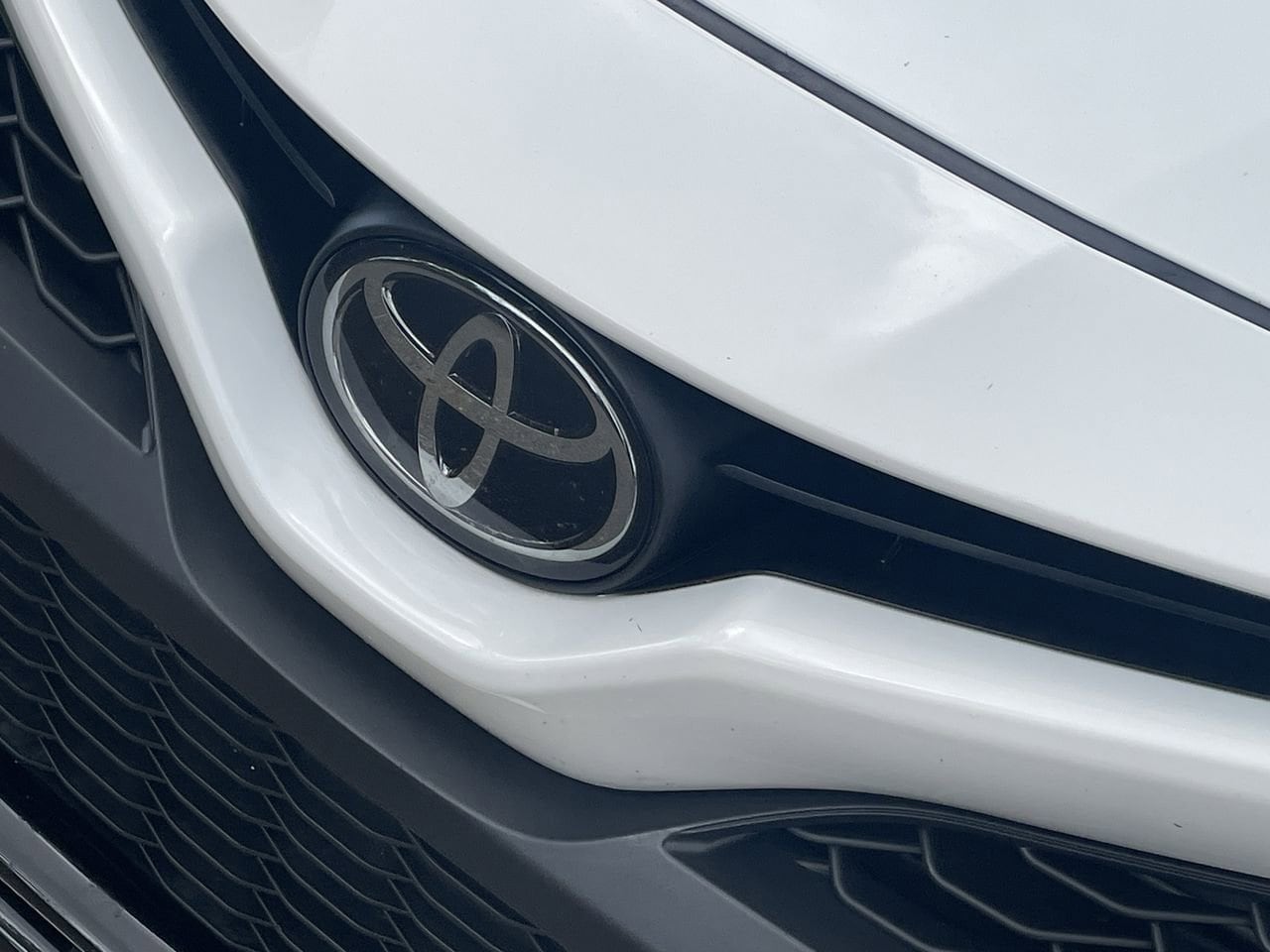 Thumbnail: 2023 Toyota Camry - 32