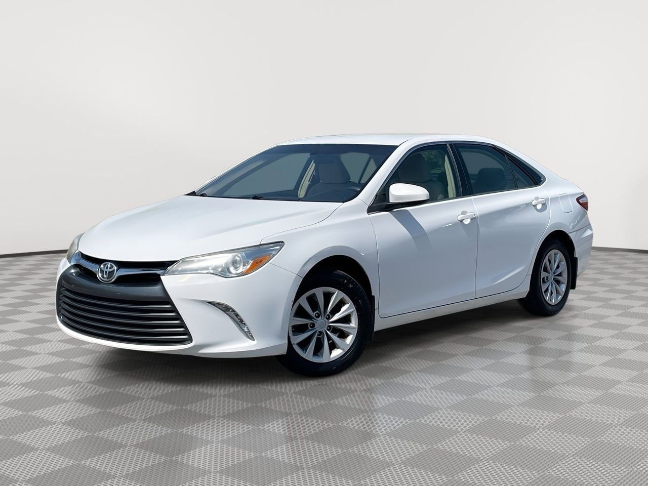 2017 Toyota Camry XLE -
                  Plymouth, MI