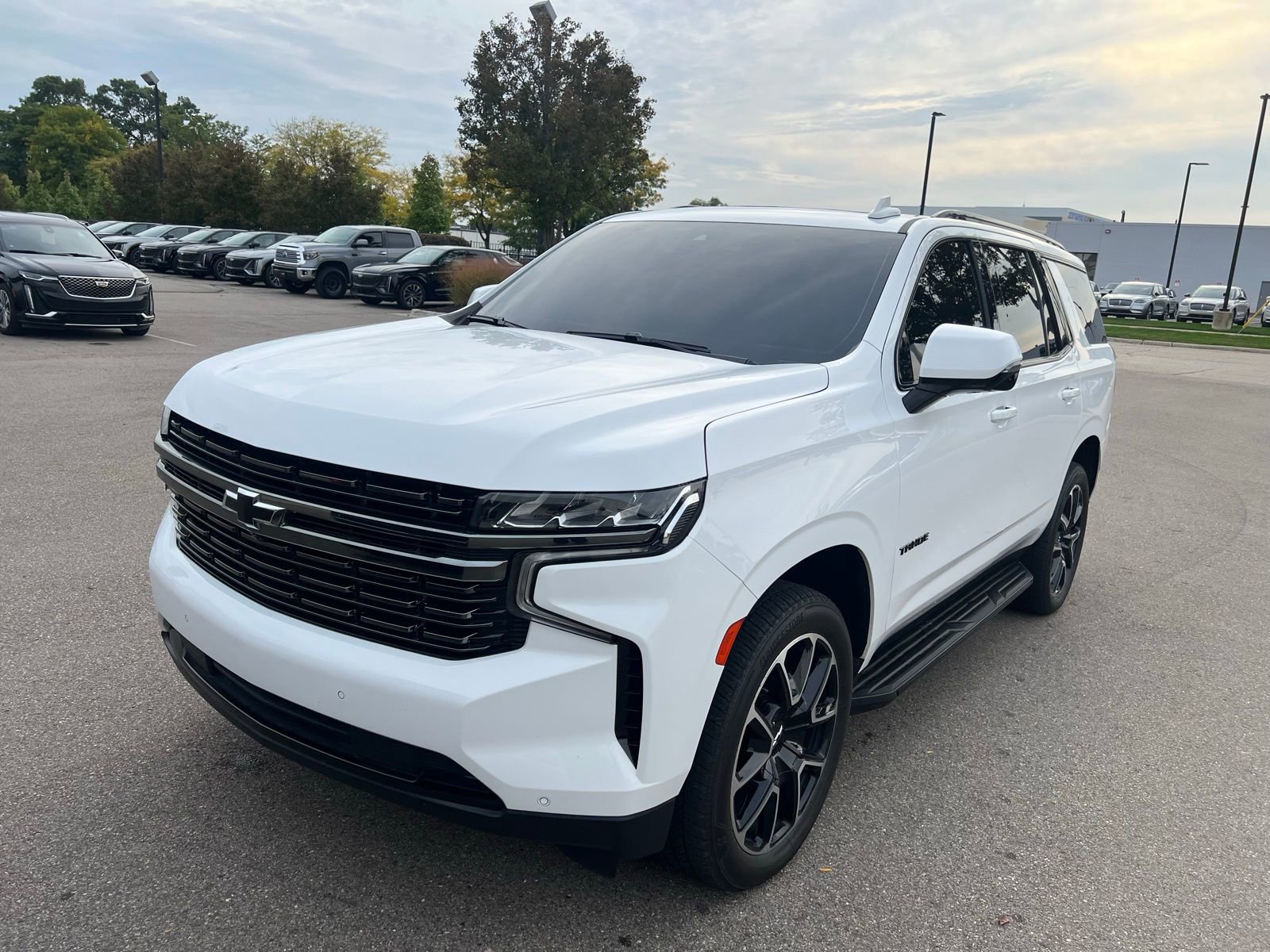 Thumbnail: 2022 Chevrolet Tahoe - 1