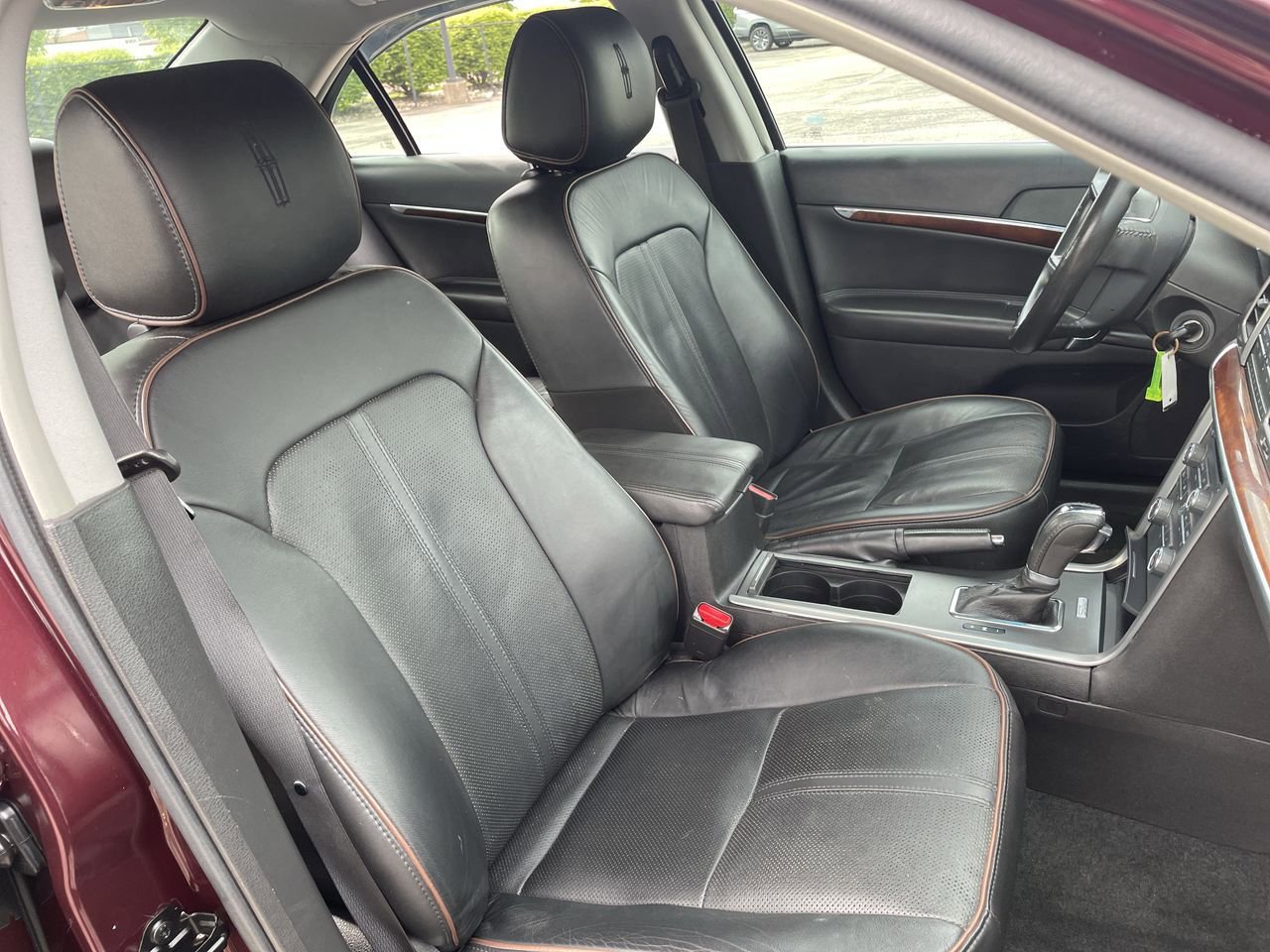 Thumbnail: 2012 Lincoln MKZ - 14