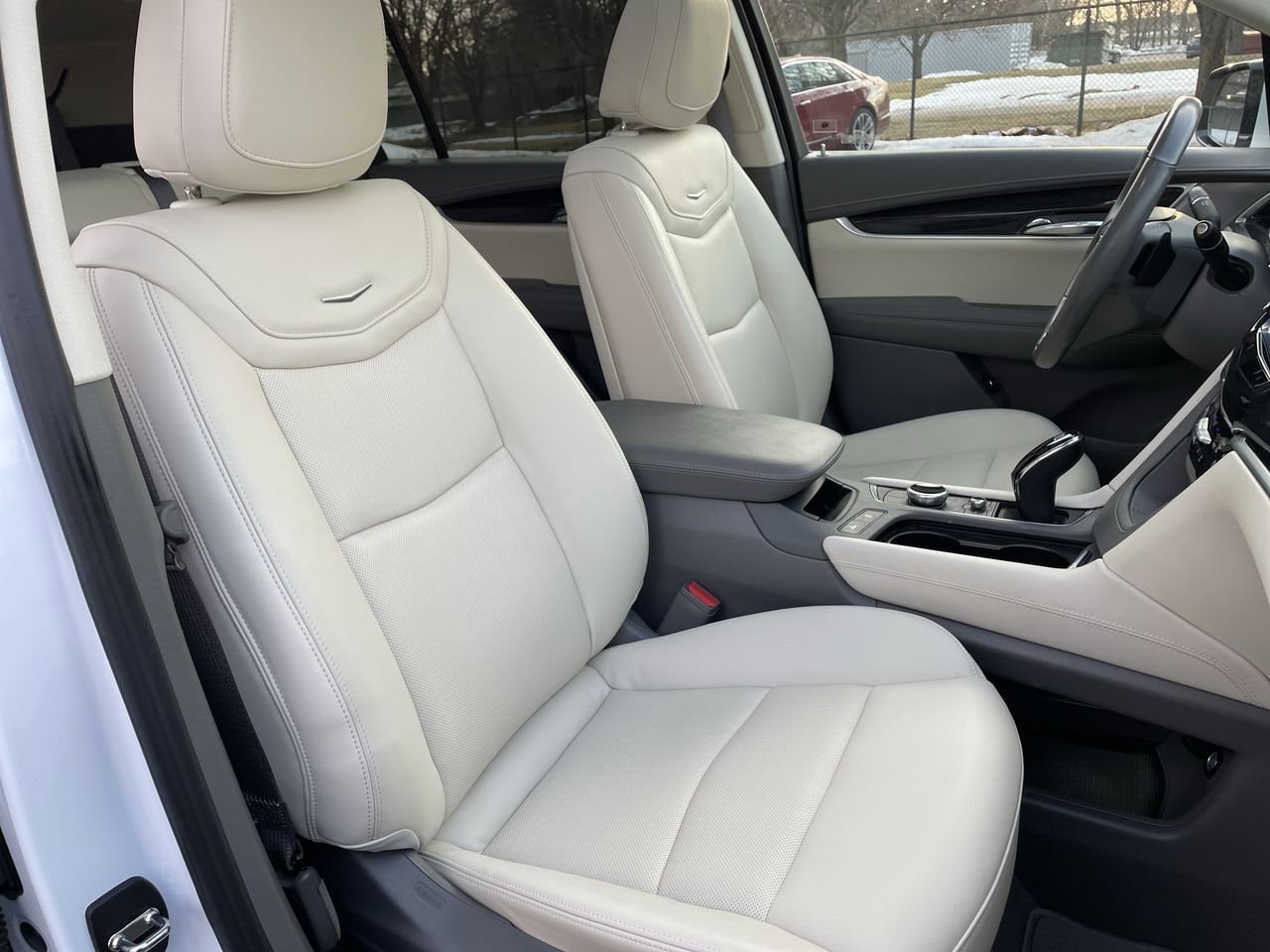 Thumbnail: 2024 Cadillac XT6 - 14