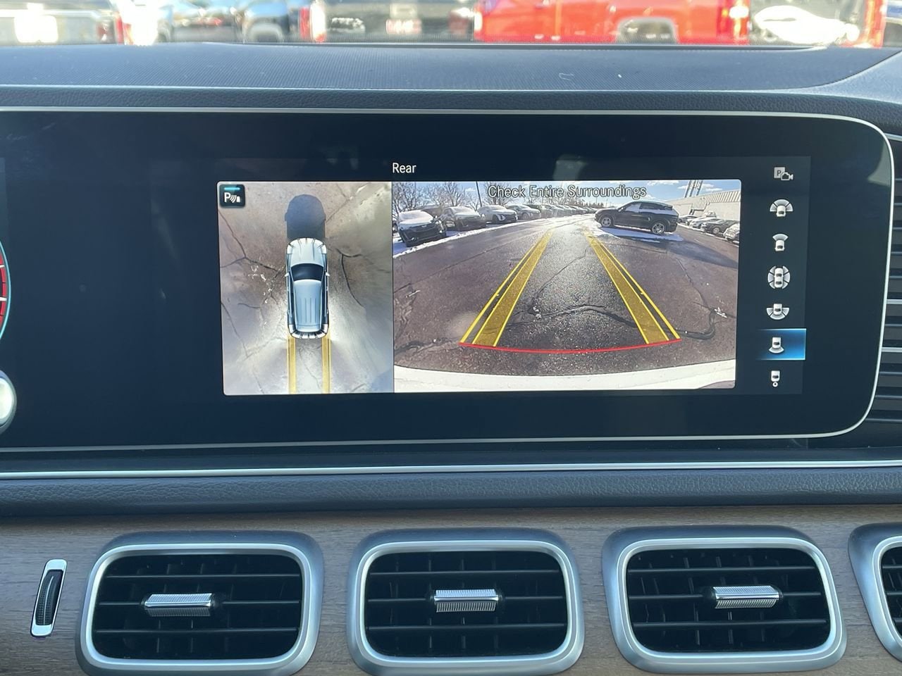 Thumbnail: 2020 Mercedes-Benz GLE - 27