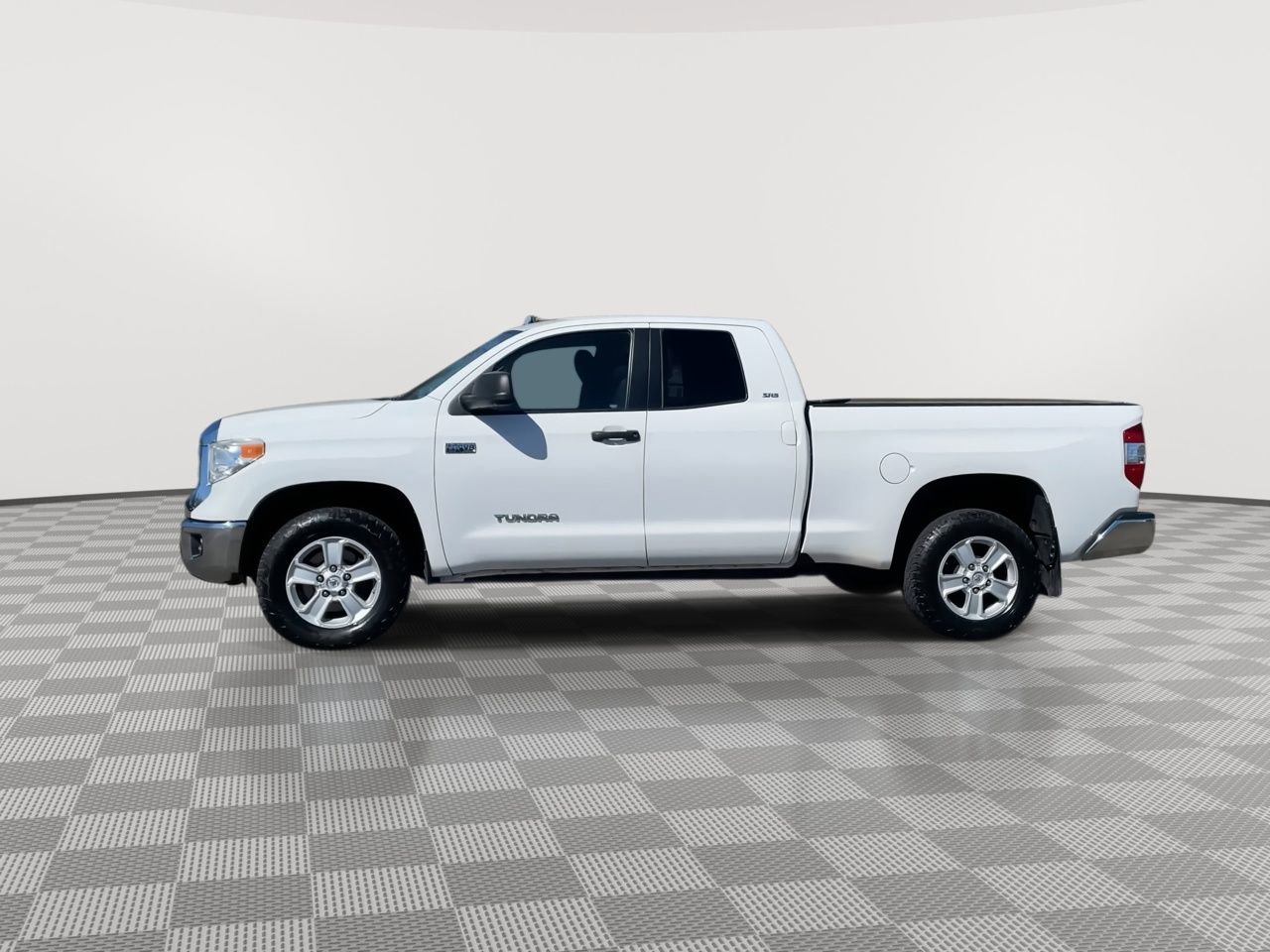 Thumbnail: 2016 Toyota Tundra - 5