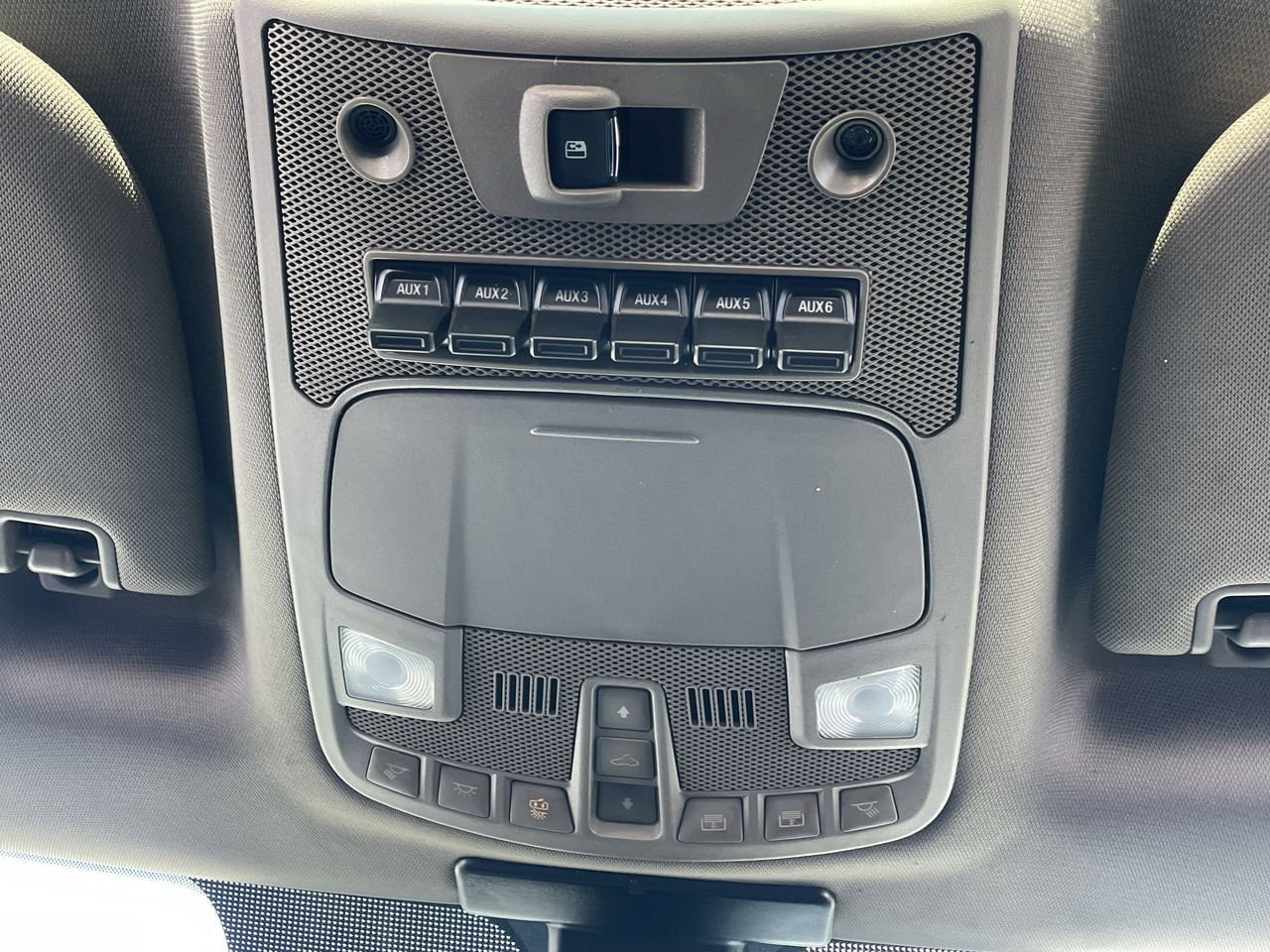 Thumbnail: 2018 Ford Econoline - 34