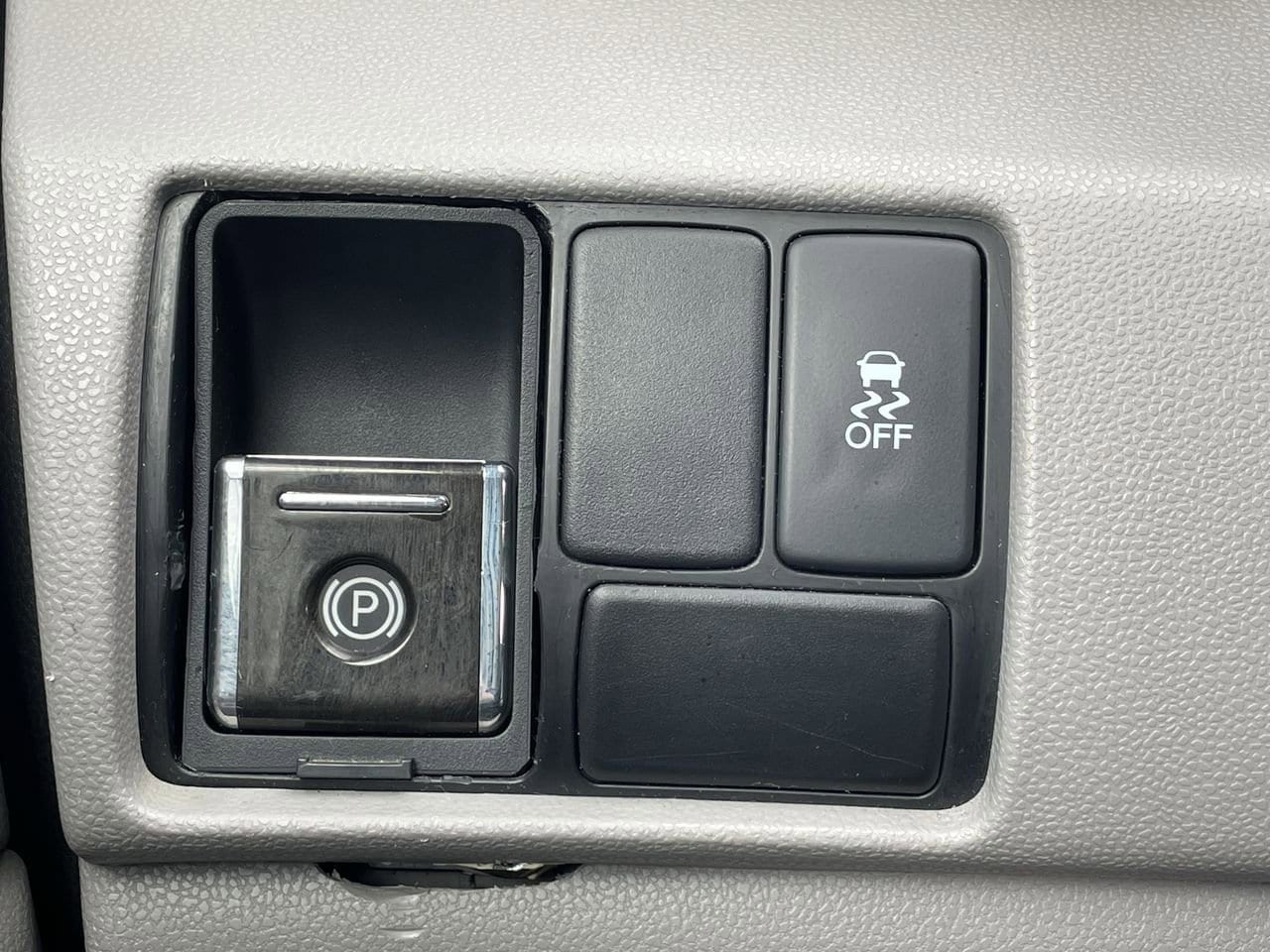 Thumbnail: 2012 Honda Odyssey - 24