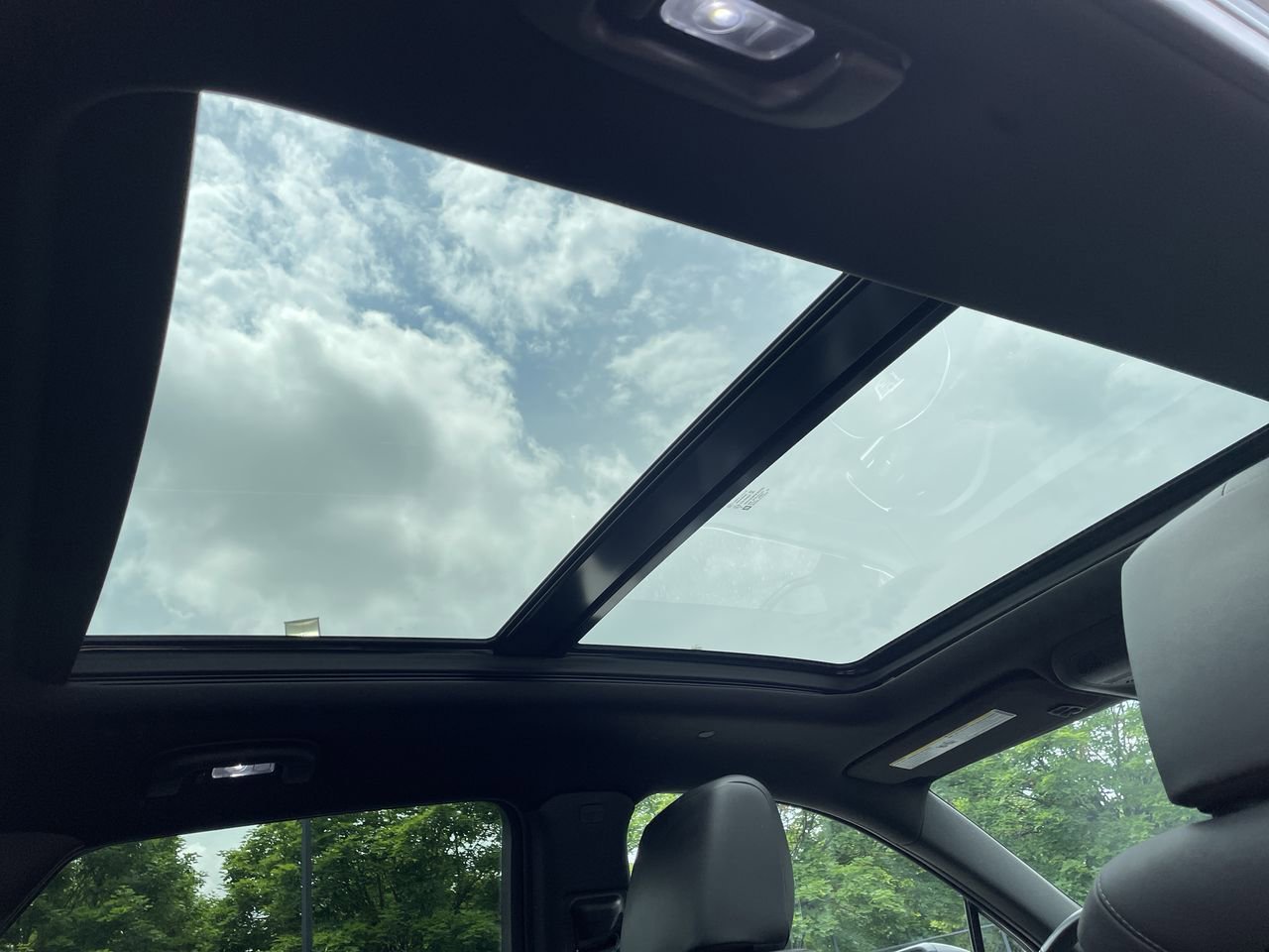 Thumbnail: 2020 Cadillac XT5 - 21