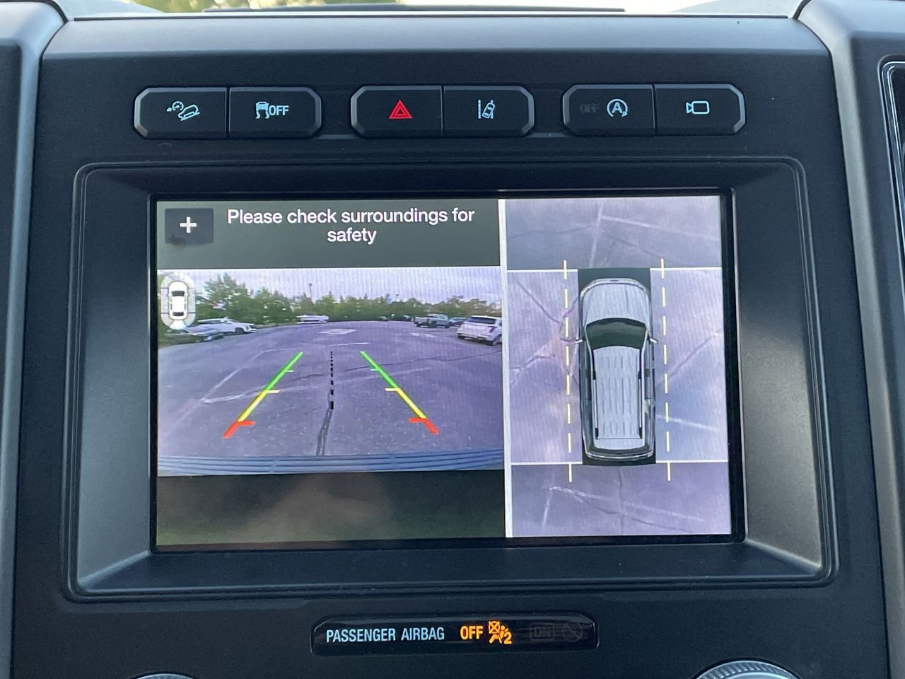 Thumbnail: 2019 Ford Expedition - 30
