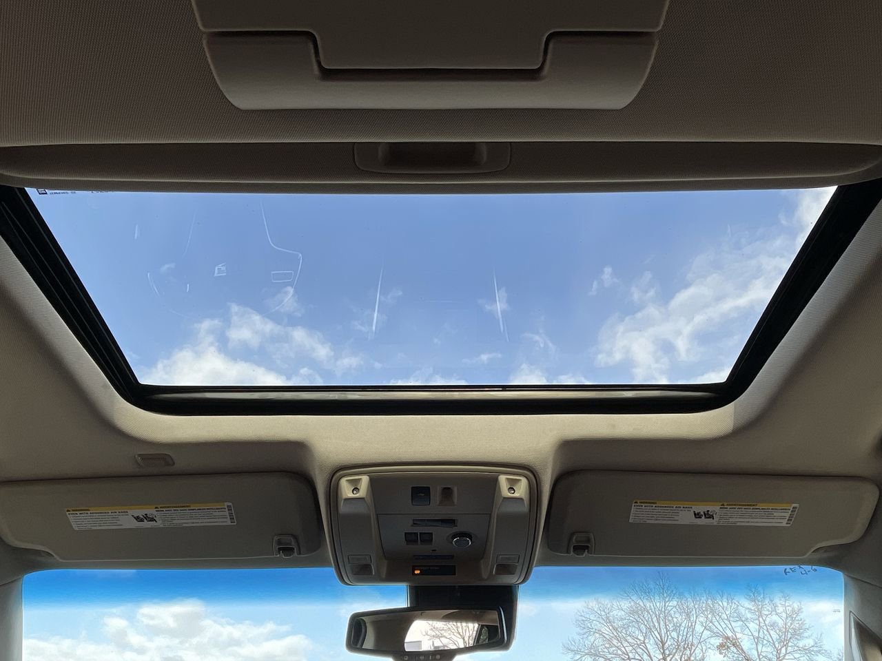 Thumbnail: 2015 Cadillac Escalade - 22