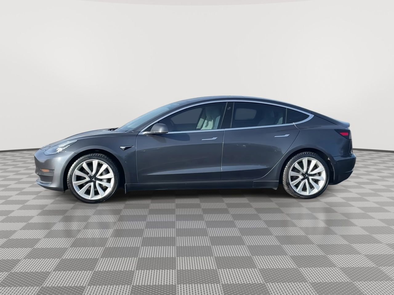 Thumbnail: 2020 Tesla Model 3 - 5