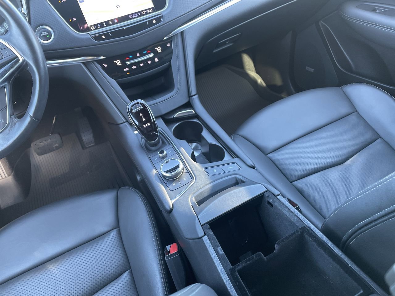 Thumbnail: 2023 Cadillac XT5 - 26
