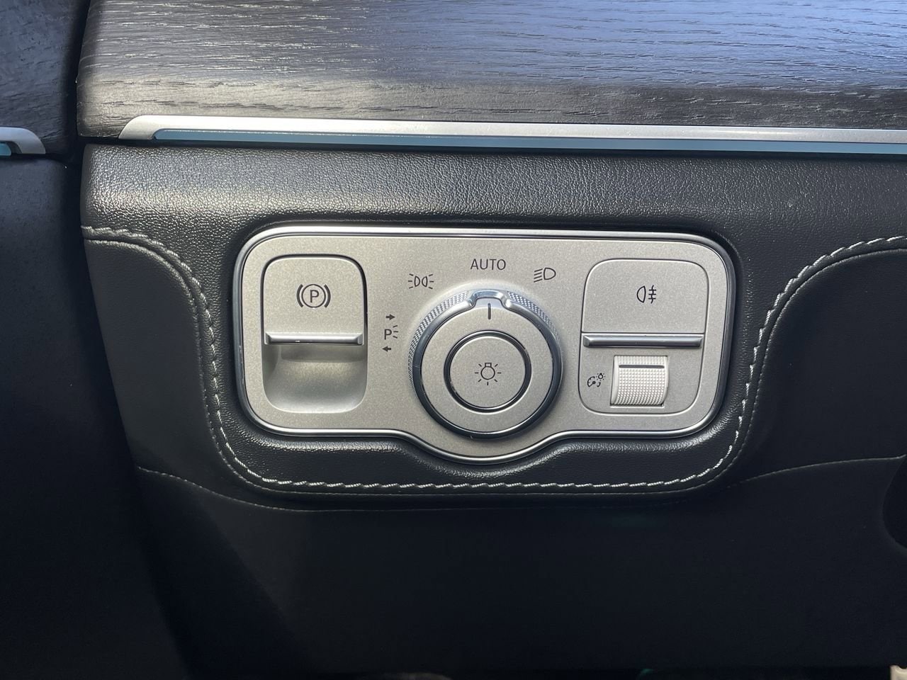 Thumbnail: 2021 Mercedes-Benz GLE - 30