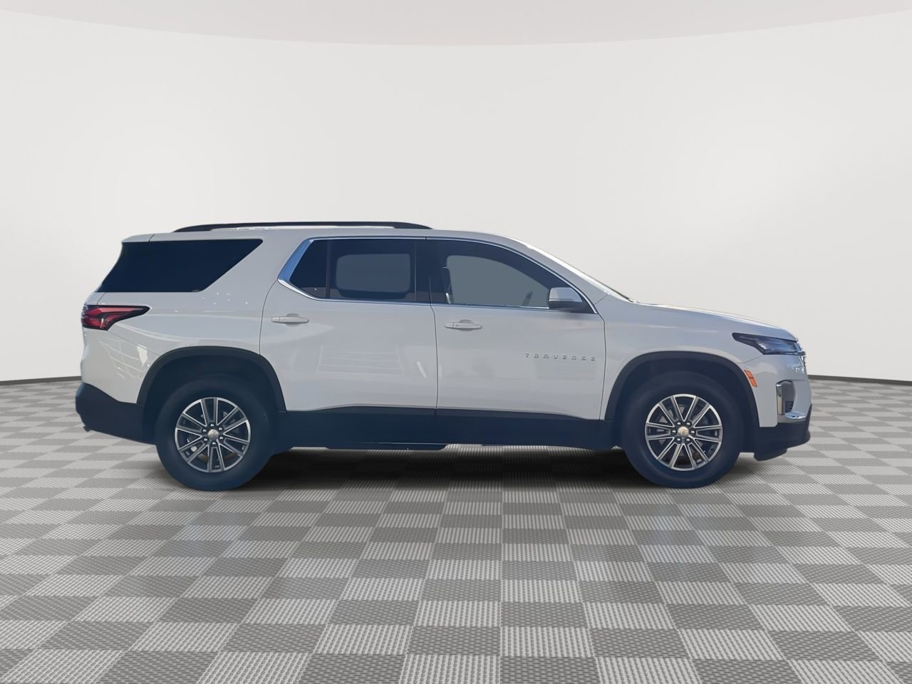 Thumbnail: 2023 Chevrolet Traverse - 9