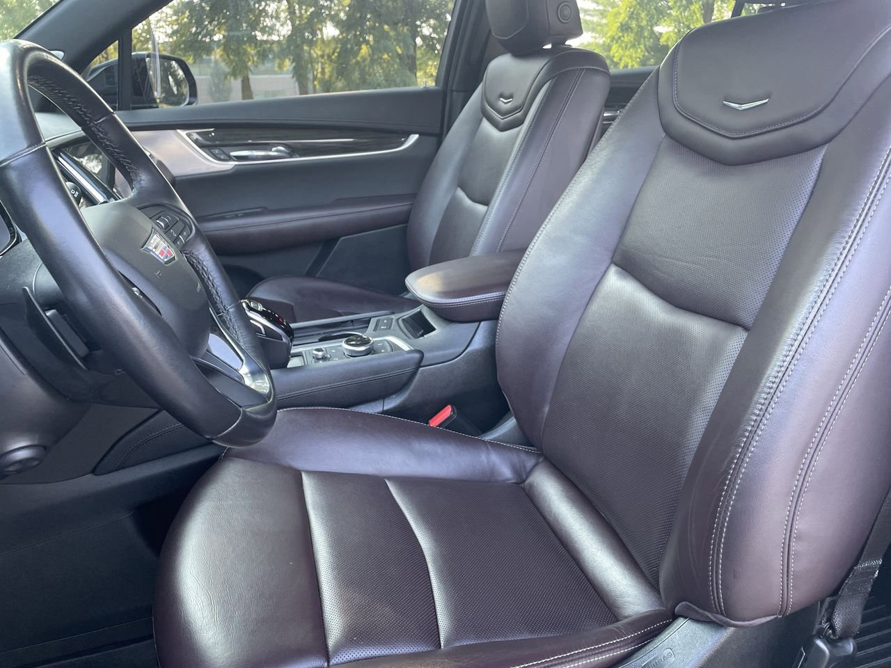 Thumbnail: 2023 Cadillac XT6 - 12