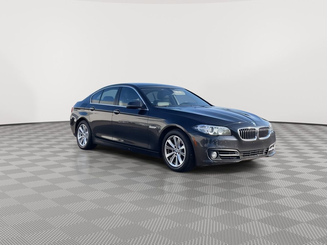 Thumbnail: 2015 BMW 5 Series - 2