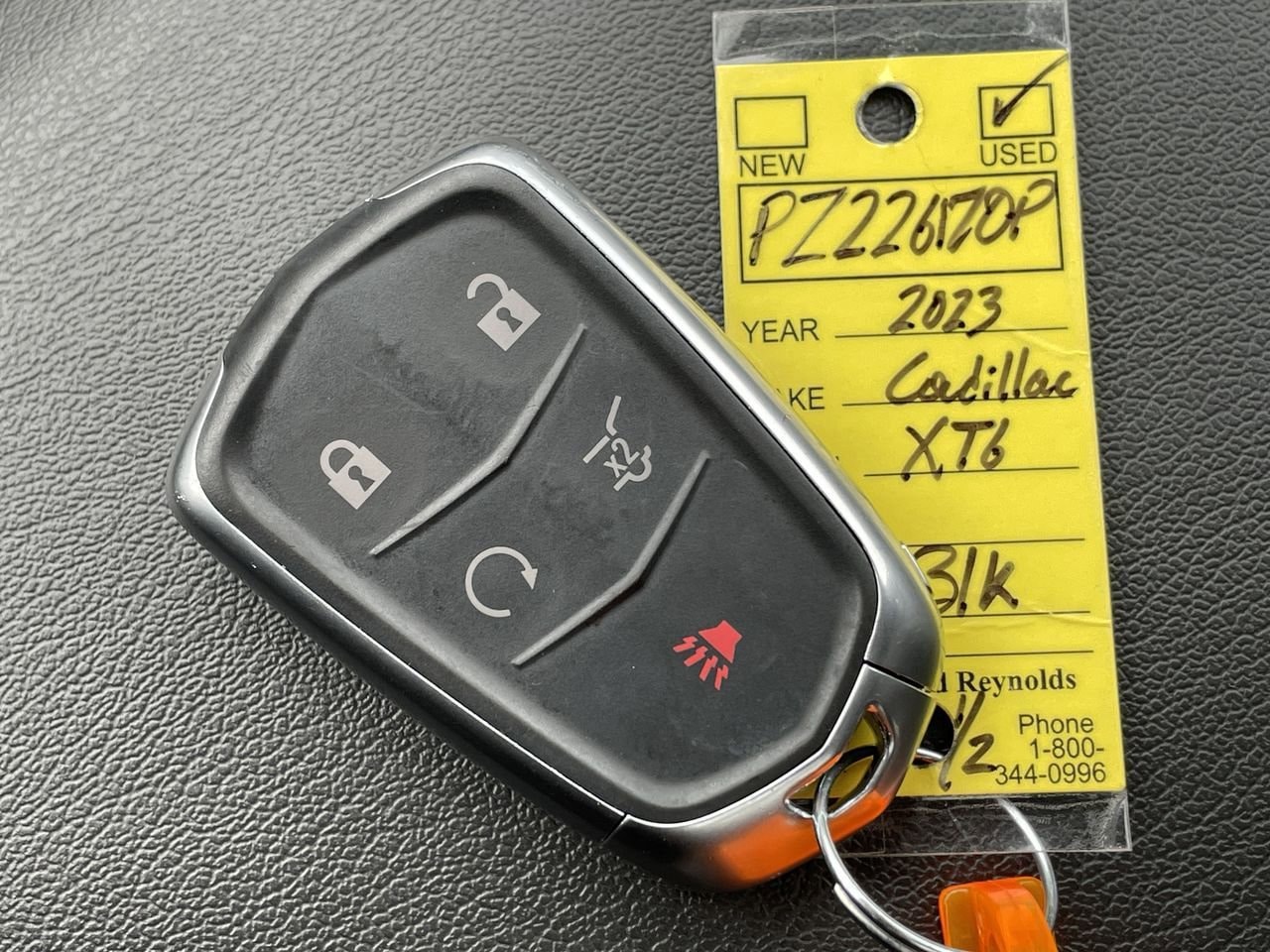 Thumbnail: 2023 Cadillac XT6 - 35