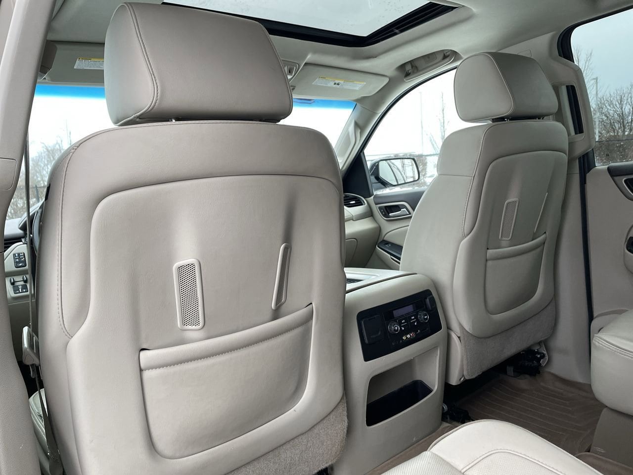 Thumbnail: 2016 GMC Yukon - 21