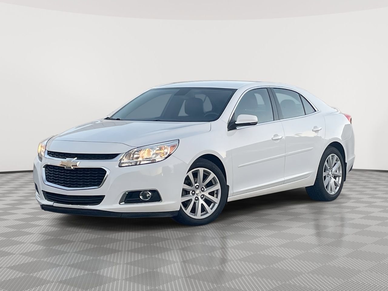 Thumbnail: 2015 Chevrolet Malibu - 1