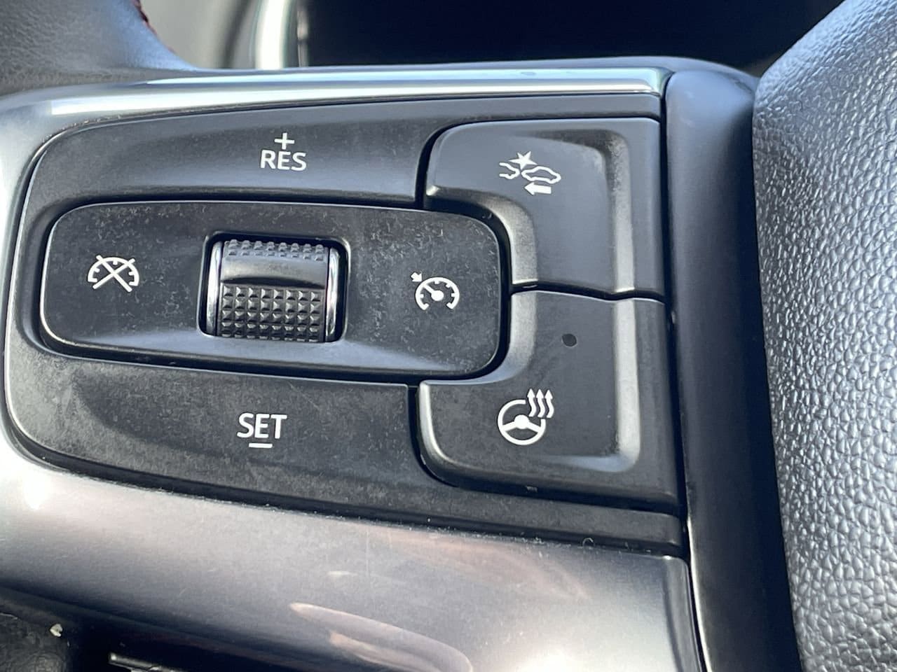 Thumbnail: 2023 Chevrolet Blazer - 23