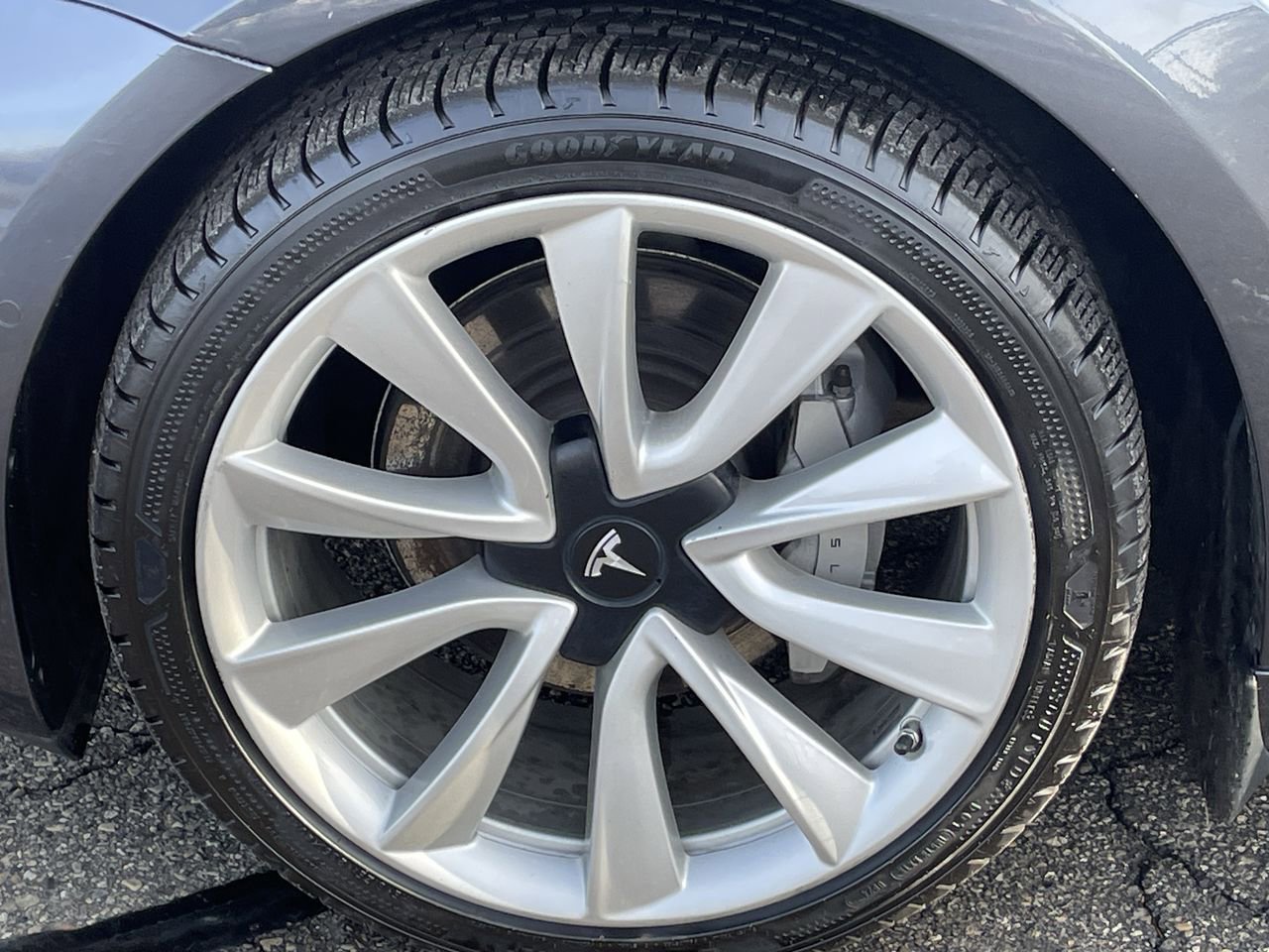 Thumbnail: 2020 Tesla Model 3 - 35