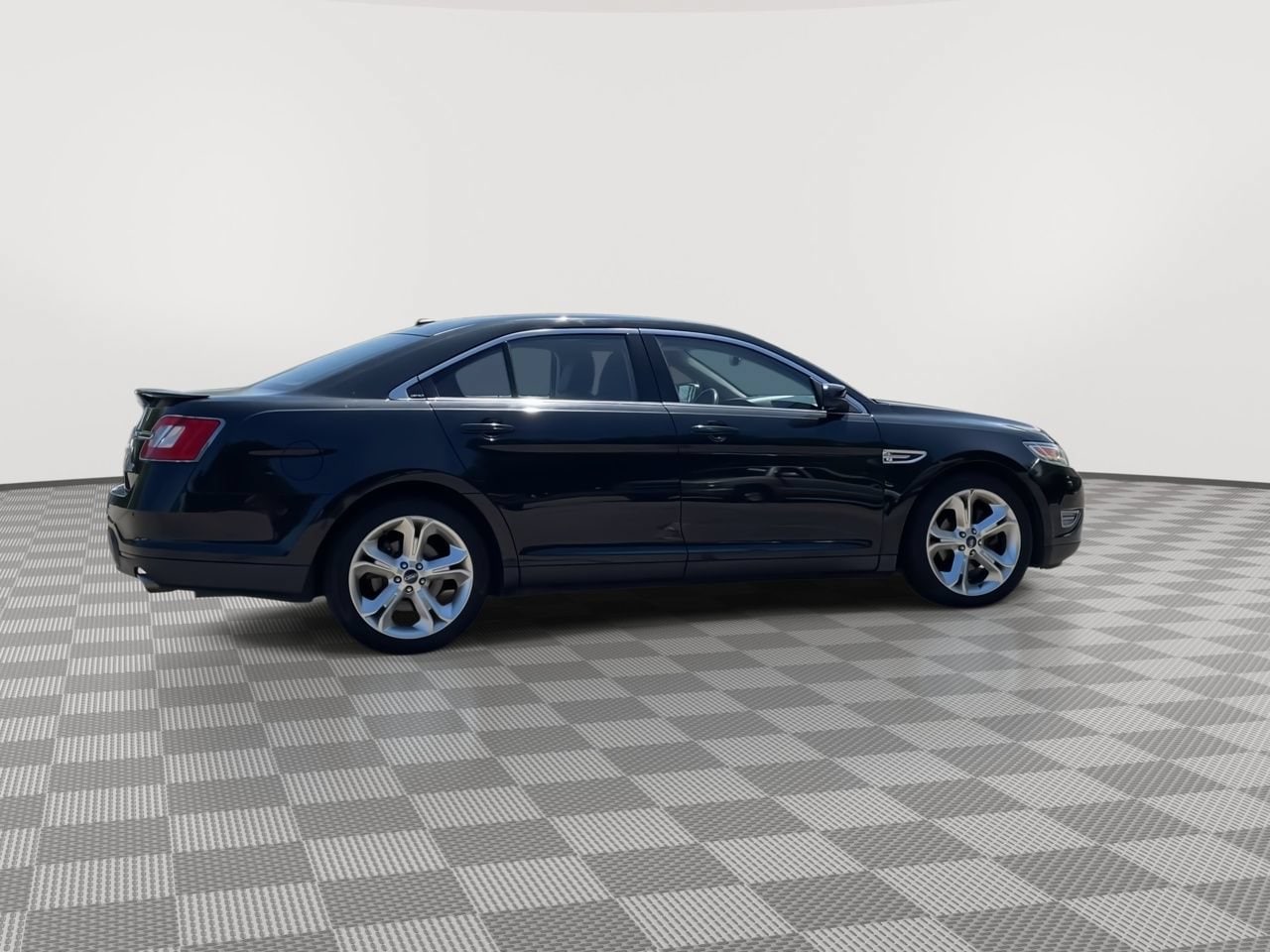 Thumbnail: 2011 Ford Taurus - 9
