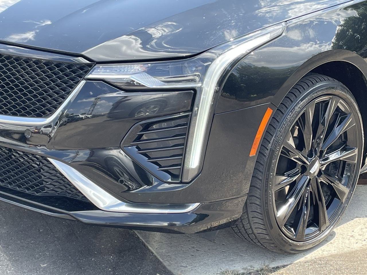 Thumbnail: 2023 Cadillac CT4 - 36
