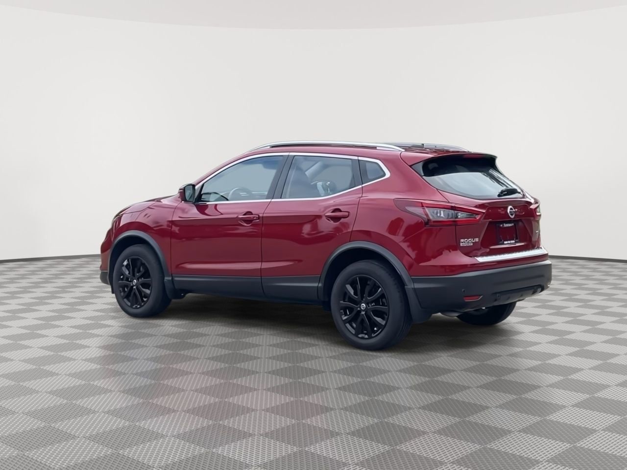 Thumbnail: 2022 Nissan Rogue Sport - 6