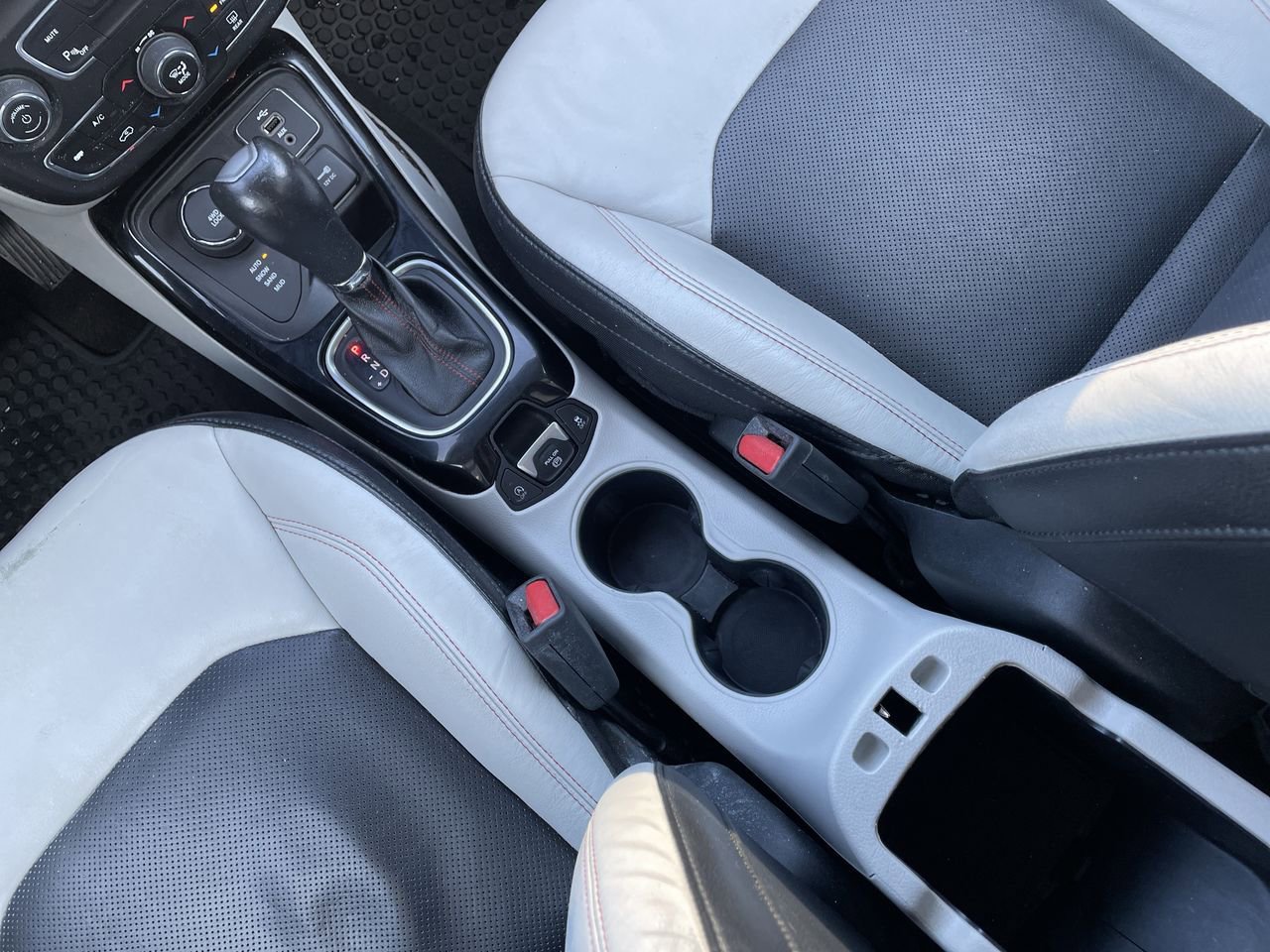 Thumbnail: 2018 Jeep Compass - 25