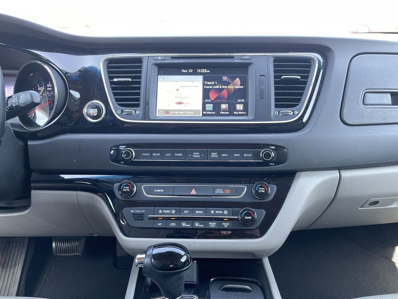 Thumbnail: 2016 Kia Sedona - 13