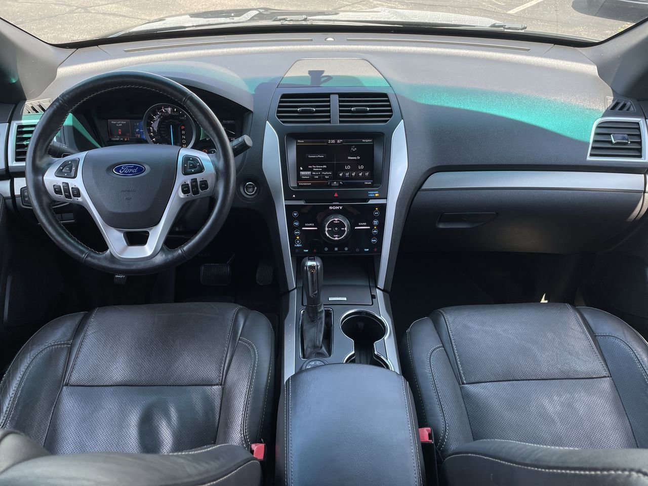 Thumbnail: 2015 Ford Explorer - 26