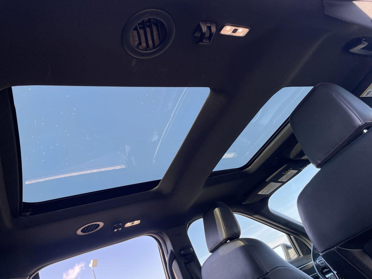 Thumbnail: 2019 Ford Explorer - 21