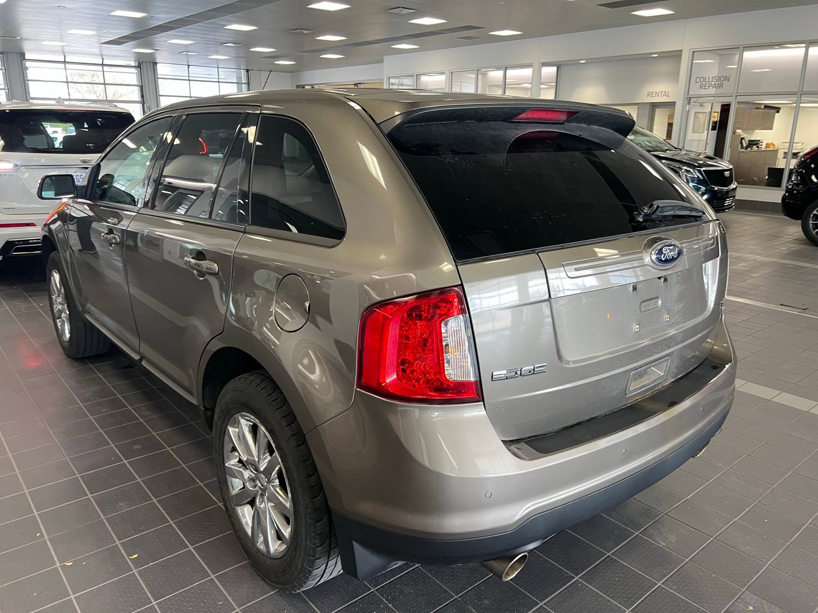 Thumbnail: 2013 Ford Edge - 2