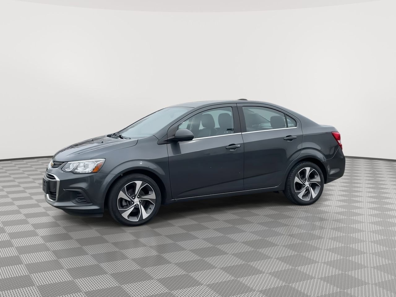 Thumbnail: 2020 Chevrolet Sonic - 4