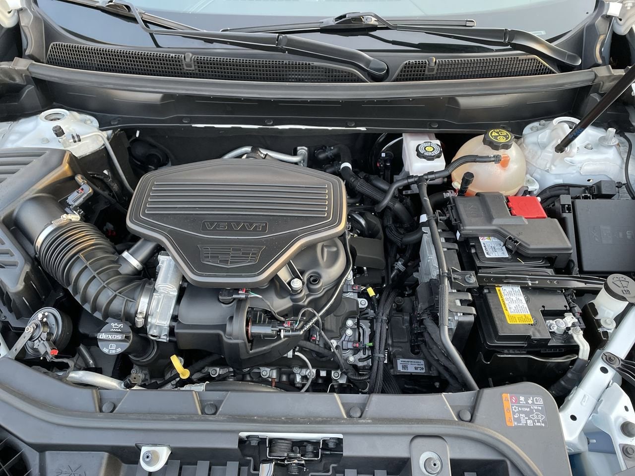 Thumbnail: 2024 Cadillac XT5 - 36