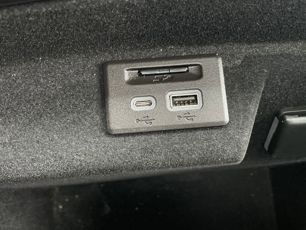 Thumbnail: 2023 Cadillac Escalade - 30