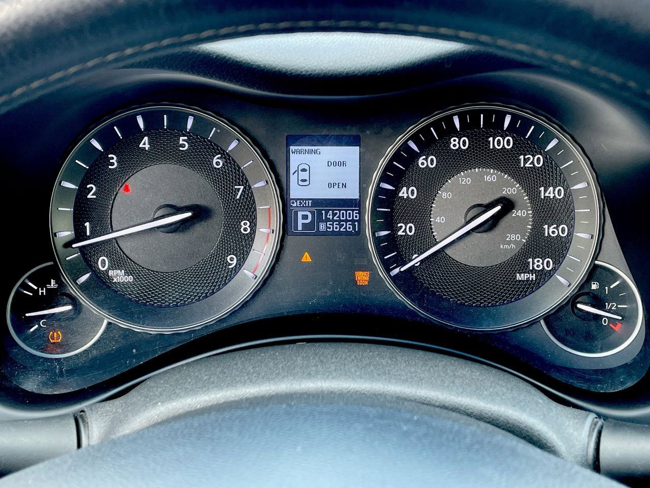 Thumbnail: 2012 INFINITI M37 - 26