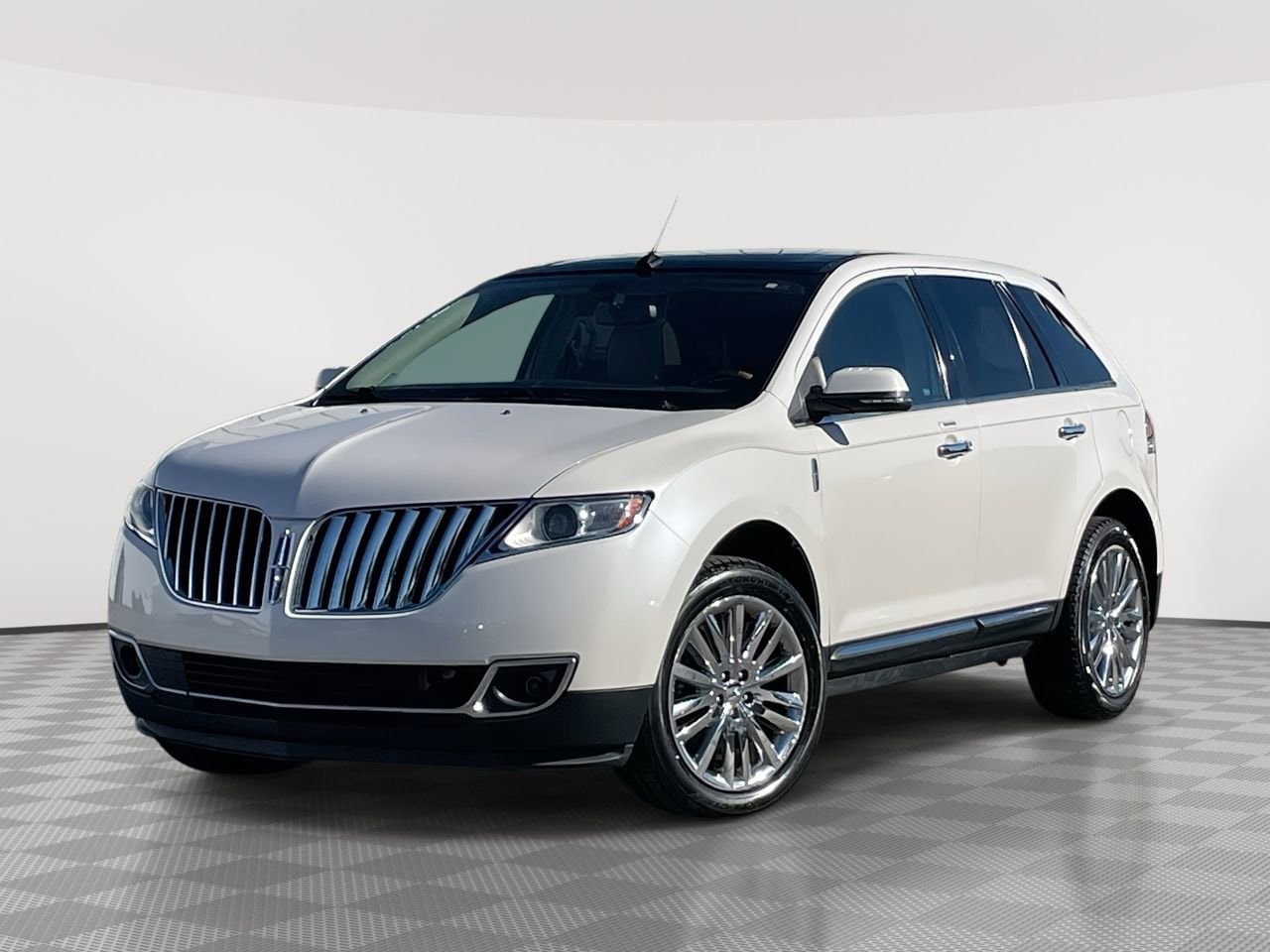Thumbnail: 2015 Lincoln MKX - 1