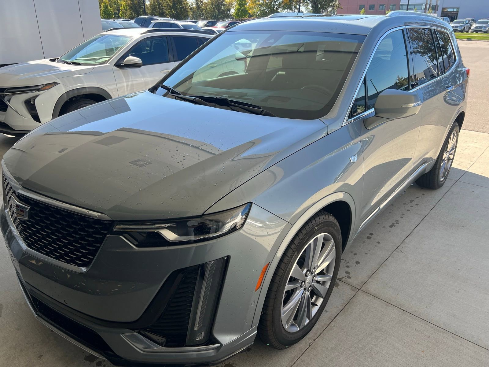 Thumbnail: 2023 Cadillac XT6 - 1