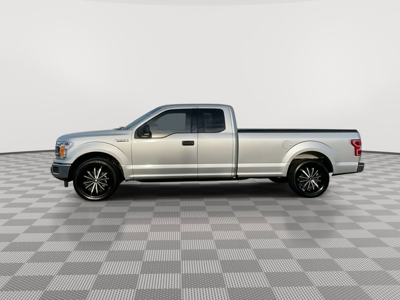 Thumbnail: 2019 Ford F-150 - 5