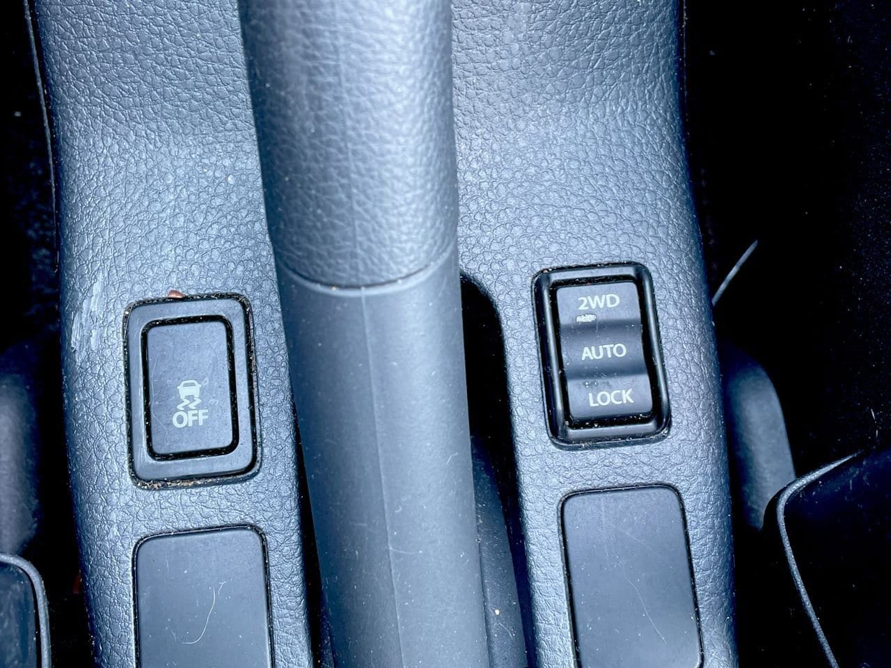 Thumbnail: 2013 Suzuki SX4 - 24