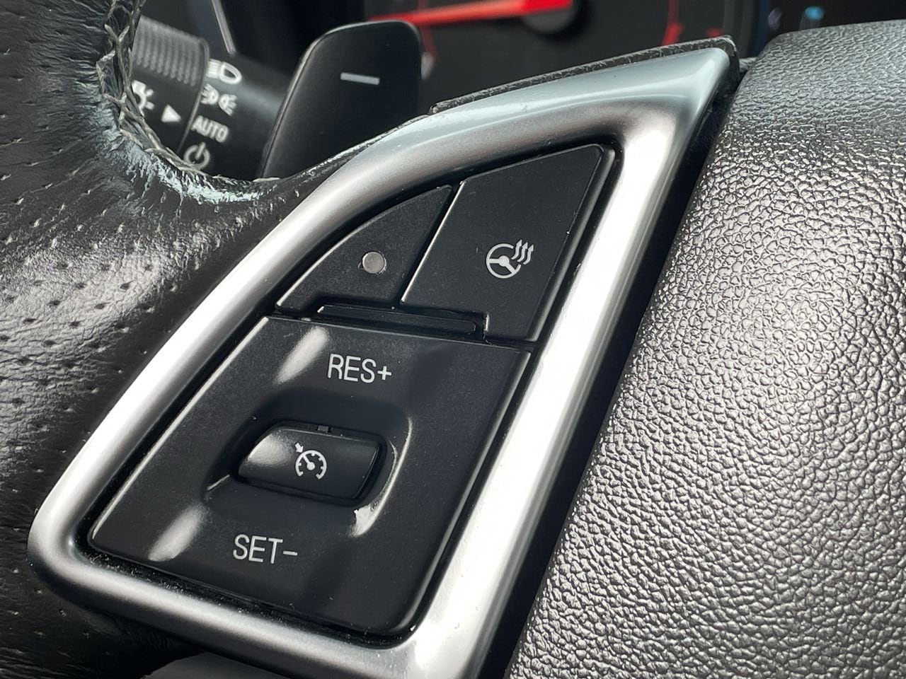 Thumbnail: 2018 Chevrolet Camaro - 23