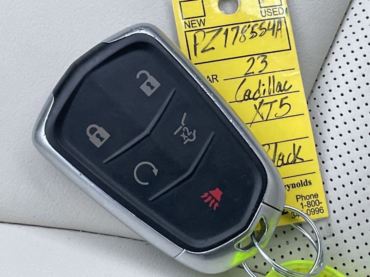 Thumbnail: 2023 Cadillac XT5 - 33