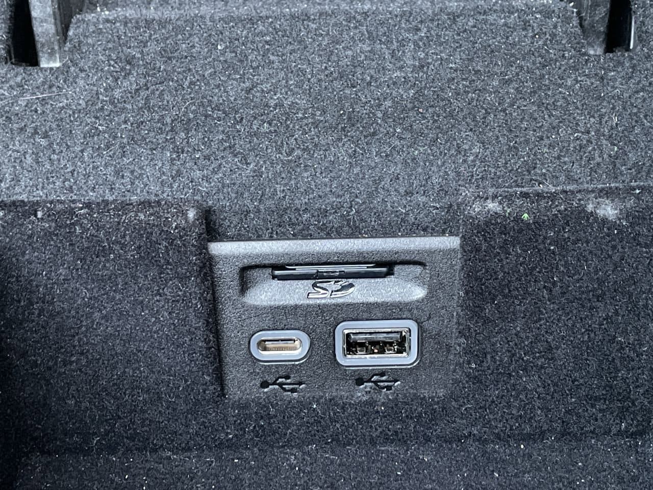 Thumbnail: 2024 Cadillac XT5 - 27