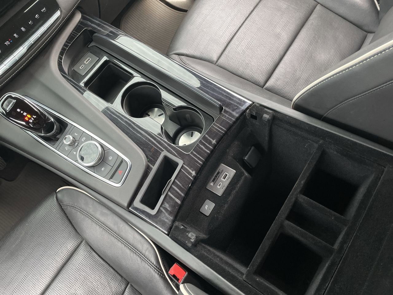 Thumbnail: 2022 Cadillac Escalade - 29